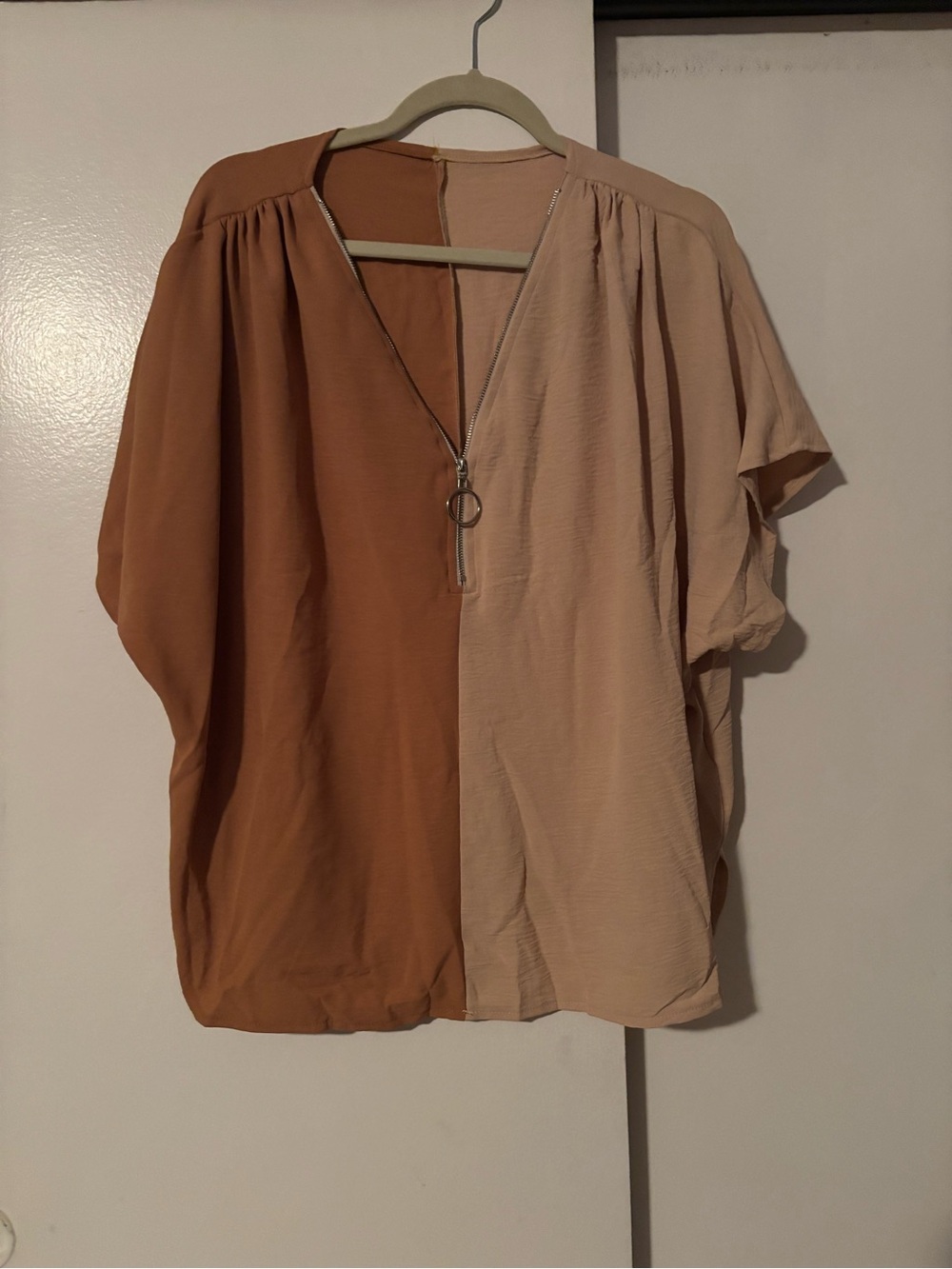 Women's XL Two-Tone Zip Front Shirt
